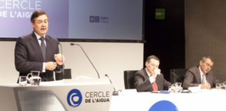 Un doctor en ciències econòmiques aposta per la reforma del sector financer i energètic per sortir de la crisi