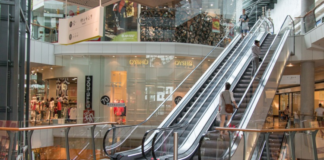 Empresa i Coneixement activa una nova línia d’ajuts de 10 milions d’euros per a locals de centres comercials i establiments de més de 400 metres quadrats