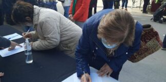 Navàs recull més de 1.700 firmes per evitar que tanquin oficines bancàries
