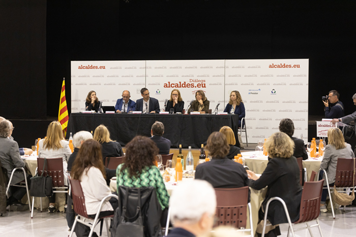 AL22-7679-colloqui-castellar