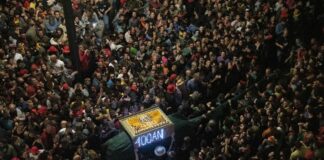 La Patum diu adeu amb èxit i una sorpresa dolça pels 400 anys