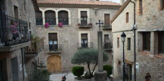 Casserres es dota d’un protocol per combatre la poca oferta d’habitatge