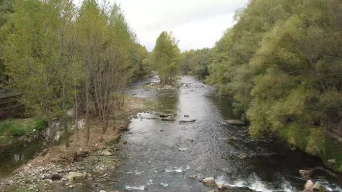 27.9 Riu Segre