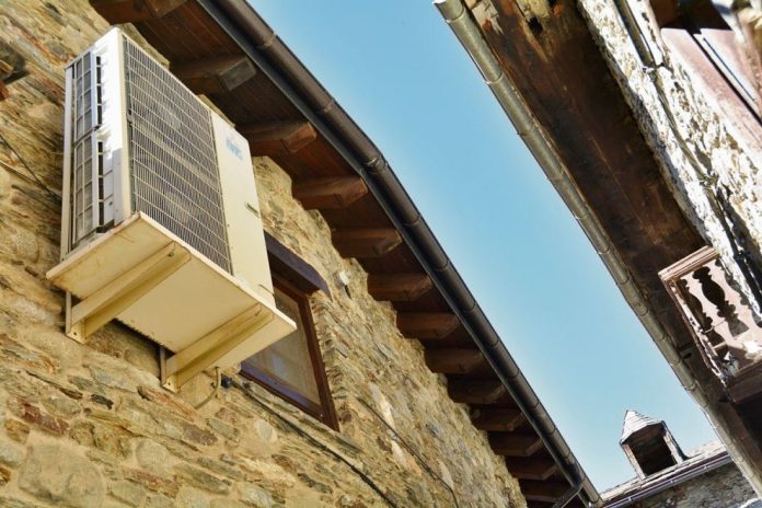 13.10 aire condicionat Esterri aneu