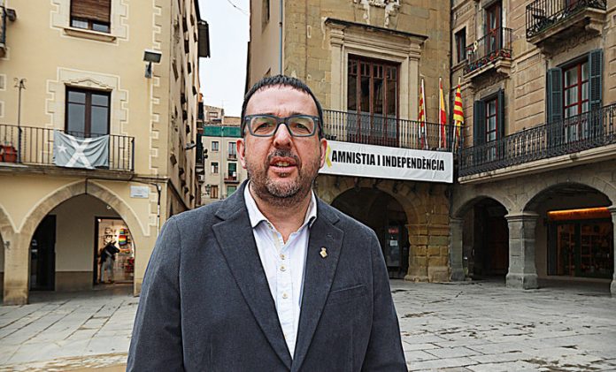 Vic: Albert Castells, Alcalde de Junts al'Ajuntament