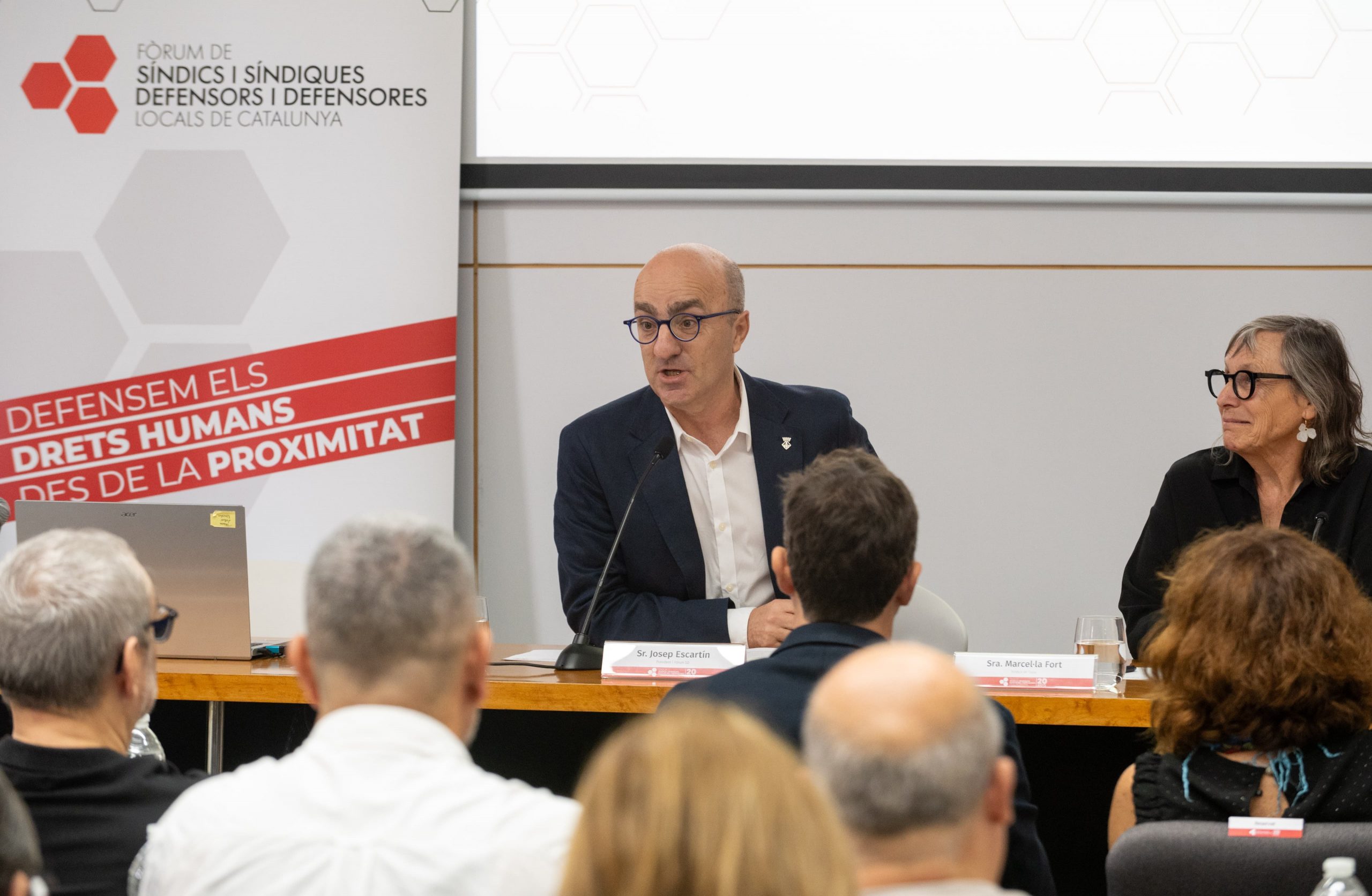 86c920e6-2d18-46cc-829a-3cfa90d9b9fe