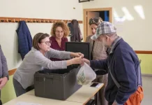 Corbins serveix el menú de l’escola a veïns de la tercera edat o sols: “amortitzem la cuina i utilitzem productes de proximitat”