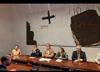 Govern, Ajuntament i Diputació de Barcelona, Localret, Nova York i el Brasil s’alineen per reforçar el compromís amb la democràcia