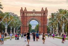 Jordi Clos: “Barcelona ja no és una ciutat turística, sinó una ciutat amb turisme”