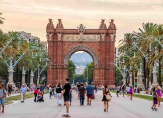 Jordi Clos: “Barcelona ja no és una ciutat turística, sinó una ciutat amb turisme”