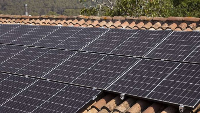 27.3 Plaques solars DIBA