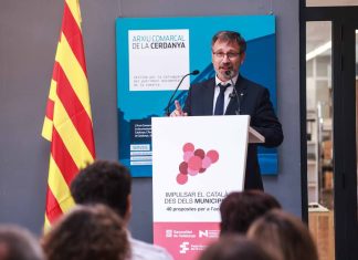 El conseller Vila presenta a Puigcerdà la Guia per a l’elaboració de plans locals d’impuls al català i 40 propostes per als ajuntaments