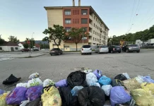 Quatre de cada 10 lleidatans ja tiren la brossa en contenidors amb clau o porta a porta